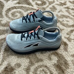 Women's Altra escalante size 7 good condition